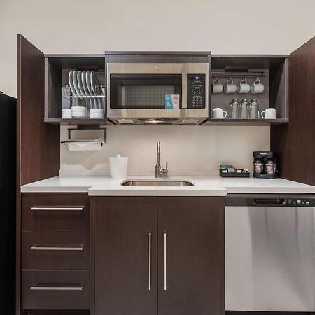 Home2 Suites By Hilton Cedar Rapids Westdale Kültér fotó