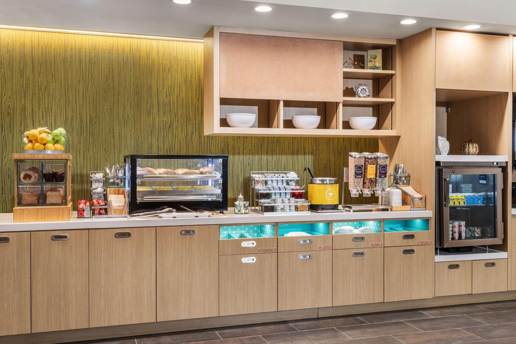 Home2 Suites By Hilton Cedar Rapids Westdale Kültér fotó